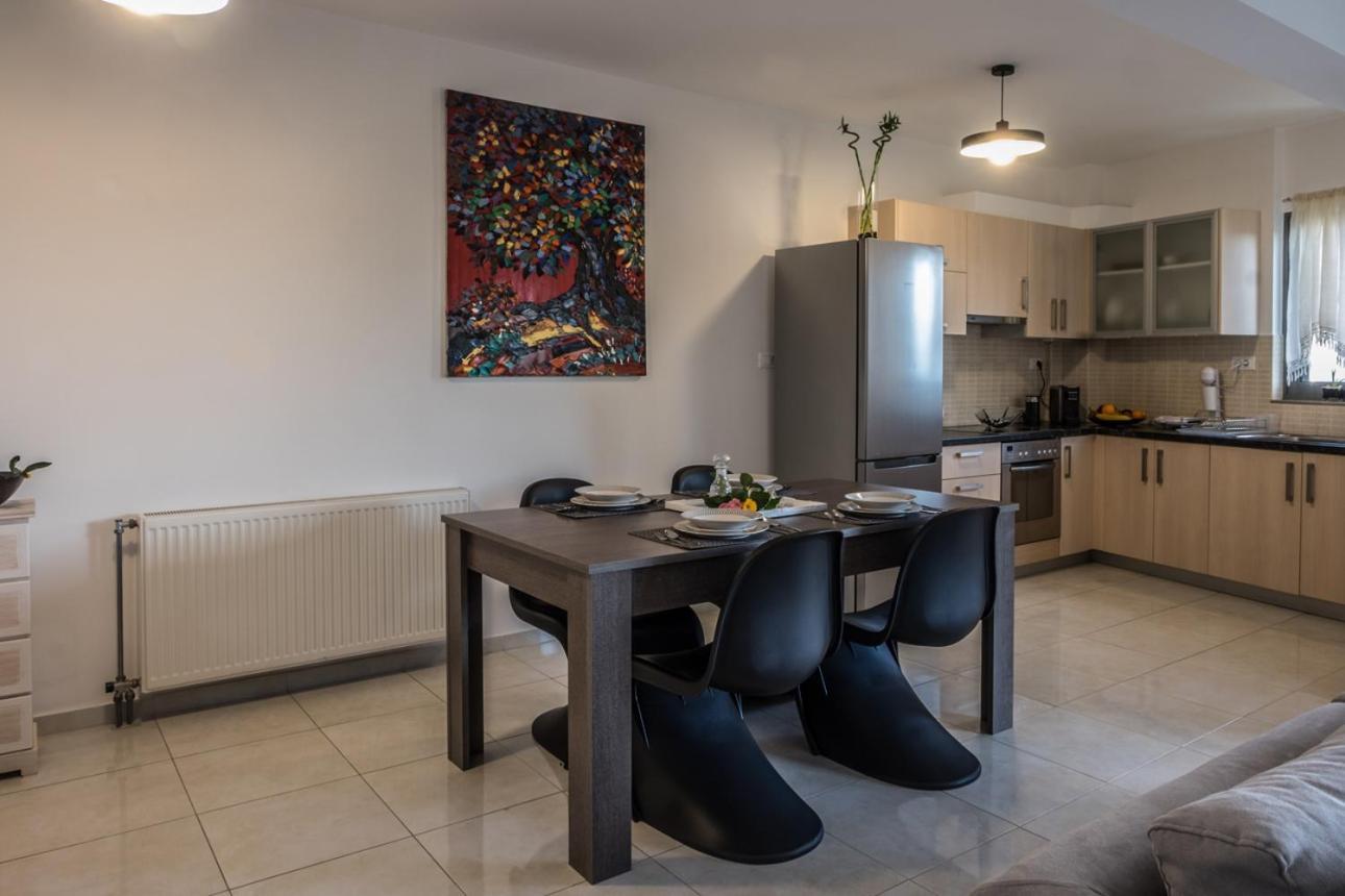 Holy Paraskevi Apartment Agios Nikolaos Exteriör bild
